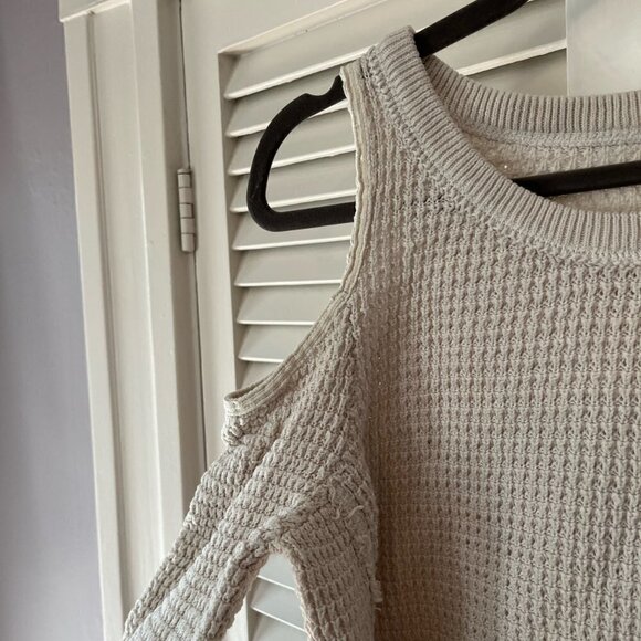Free People Sunrise Cold-Shoulder Waffle Knit top sweater oatmeal small - Picture 5 of 9
